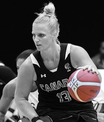 Kady Dandeneau in Aktion